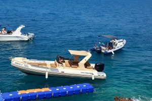 Sike boats in a small harbor